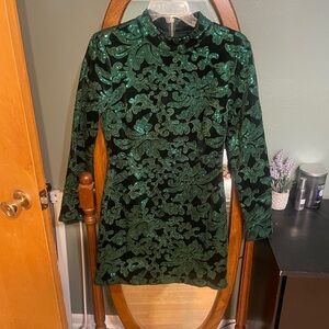 VENUS Green Velvet Floral Dress